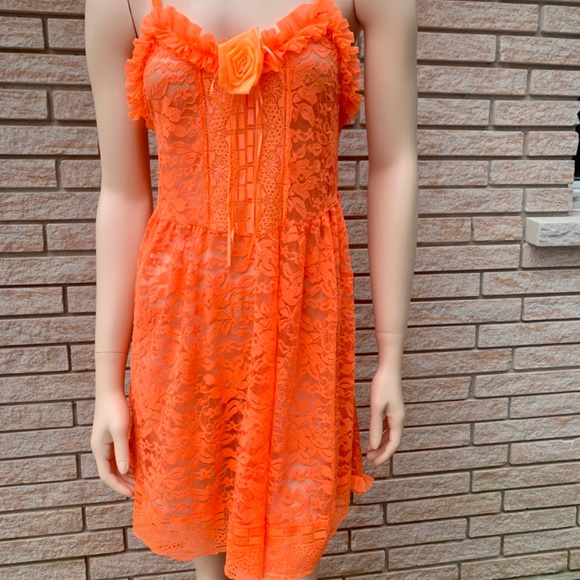 Fredericks of Hollywood - Picture 4 of 4